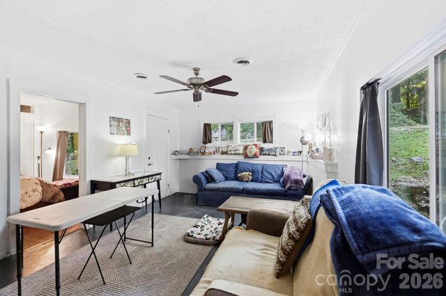 65 King Street, Asheville, NC 28804