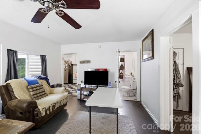 65 King Street, Asheville, NC 28804