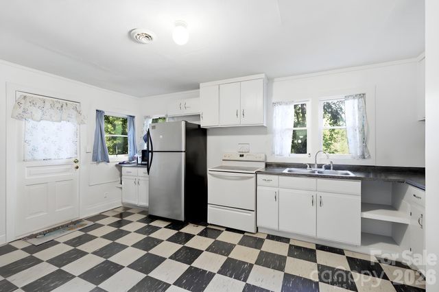65 King Street, Asheville, NC 28804