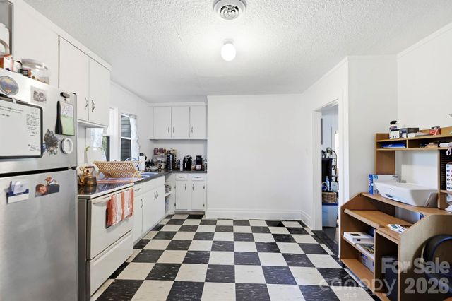 65 King Street, Asheville, NC 28804