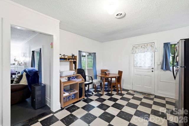 65 King Street, Asheville, NC 28804