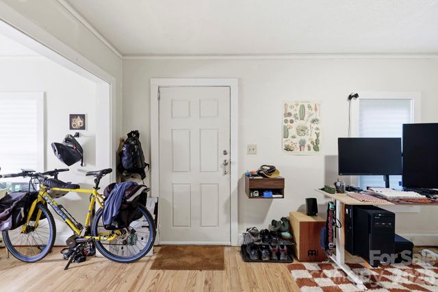 65 King Street, Asheville, NC 28804