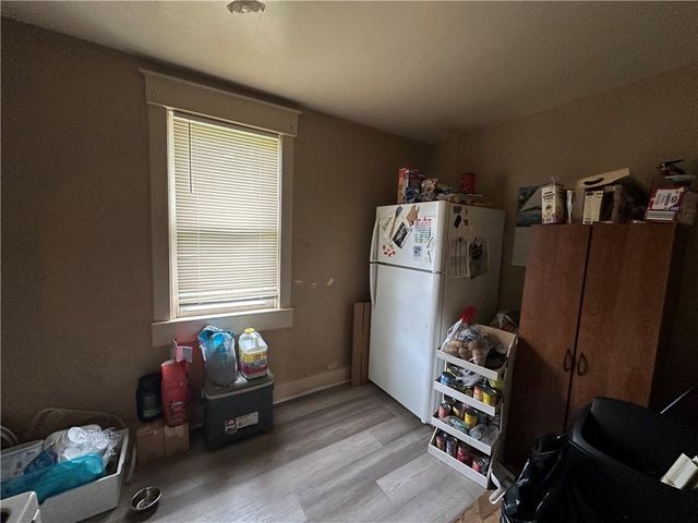 808 S Willis Avenue, Independence, MO 64052