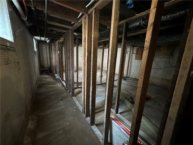 808 S Willis Avenue, Independence, MO 64052