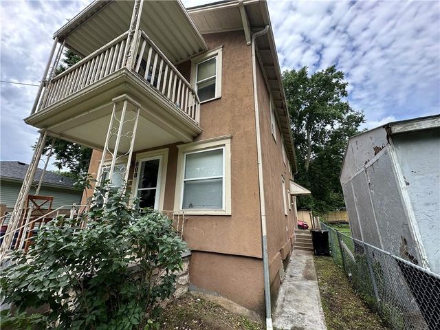 808 S Willis Avenue, Independence, MO 64052