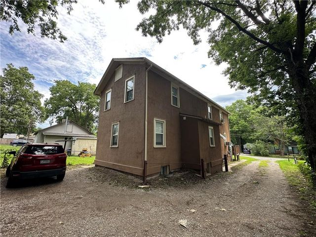 808 S Willis Avenue, Independence, MO 64052