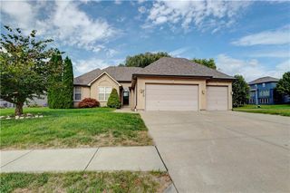 2110 NE Colonnade Avenue, Grain Valley, MO 64029