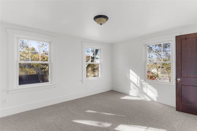 841 Highland Rd, Sharon, PA 16146