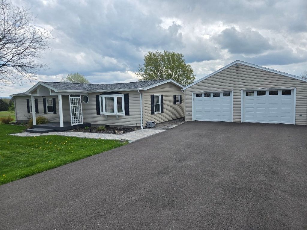 9529 County Road 15, Richmond, NY 14487