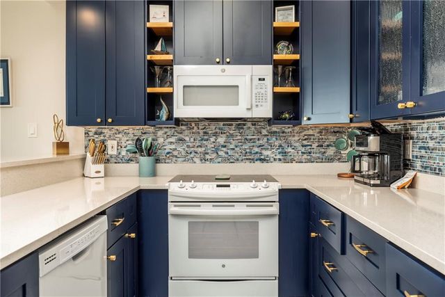 1701 Bienville Boulevard 305, Dauphin Island, AL 36528