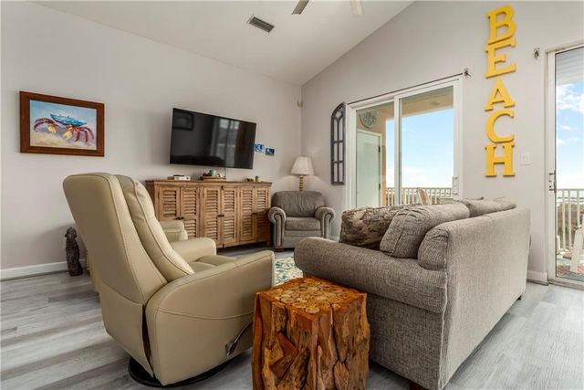 1701 Bienville Boulevard 305, Dauphin Island, AL 36528