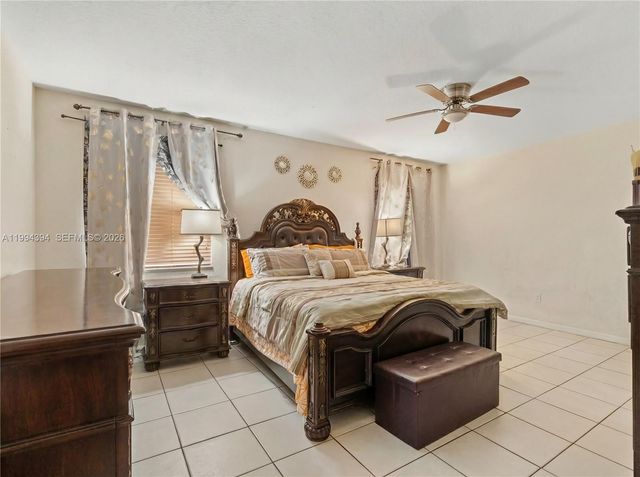 20507 NW 9th Ave, Miami Gardens, FL 33169