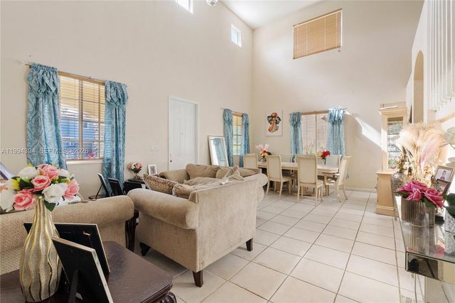 20507 NW 9th Ave, Miami Gardens, FL 33169