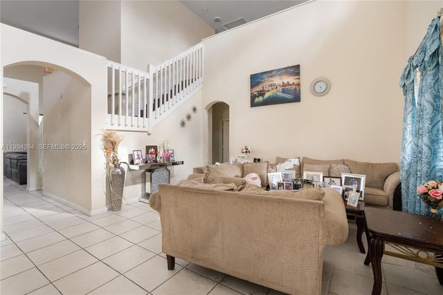 20507 NW 9th Ave, Miami Gardens, FL 33169