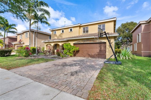 20507 NW 9th Ave, Miami Gardens, FL 33169