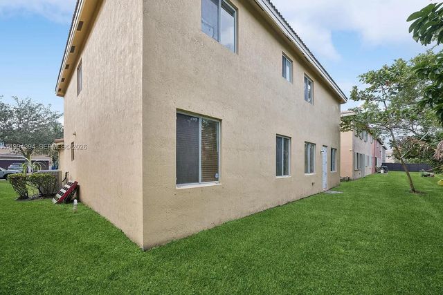 20507 NW 9th Ave, Miami Gardens, FL 33169