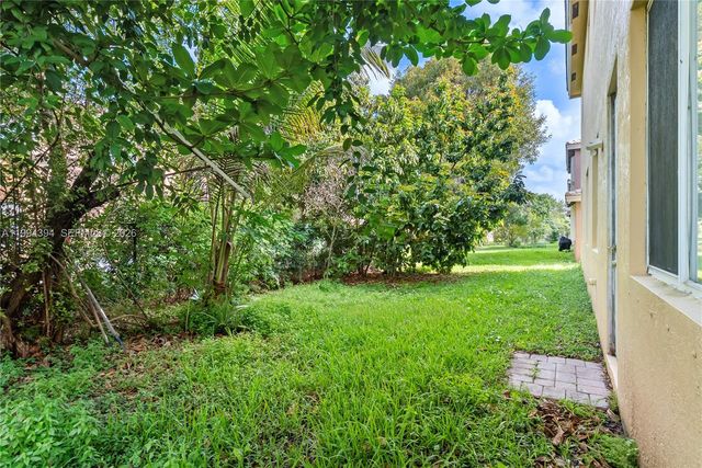 20507 NW 9th Ave, Miami Gardens, FL 33169