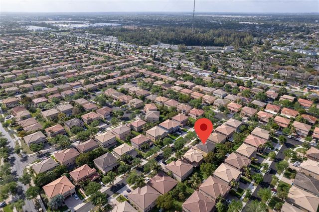 20507 NW 9th Ave, Miami Gardens, FL 33169