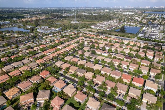 20507 NW 9th Ave, Miami Gardens, FL 33169