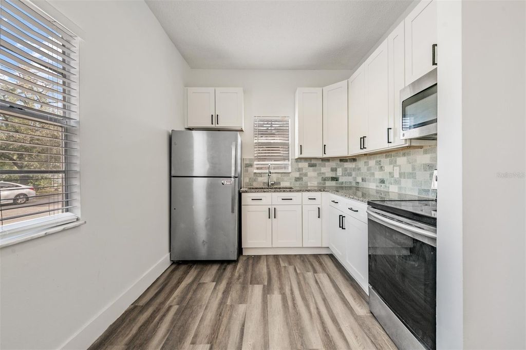 Image 10 of property listing at 8304 N 13TH STREET, Tampa, FL 33604