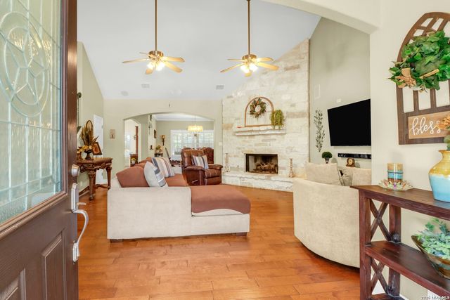 19007 Sweet Mary, San Antonio, TX 78255