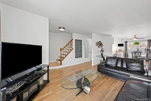 2899 Grand Avenue 5, Baldwin, NY 11510