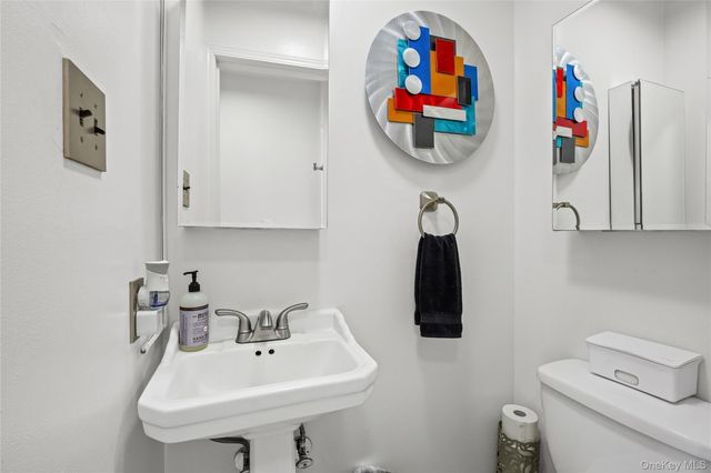 2899 Grand Avenue 5, Baldwin, NY 11510