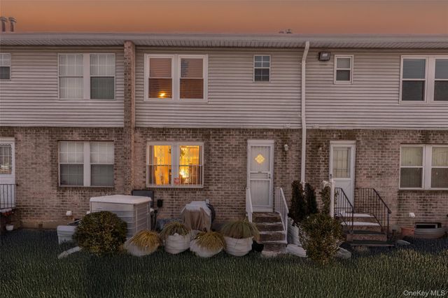 2899 Grand Avenue 5, Baldwin, NY 11510