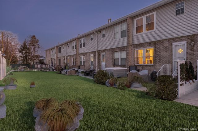 2899 Grand Avenue 5, Baldwin, NY 11510