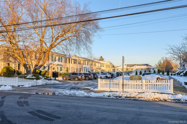 2899 Grand Avenue 5, Baldwin, NY 11510