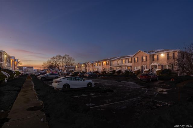 2899 Grand Avenue 5, Baldwin, NY 11510