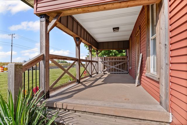 8446 W SR 32, Thorntown, IN 46071