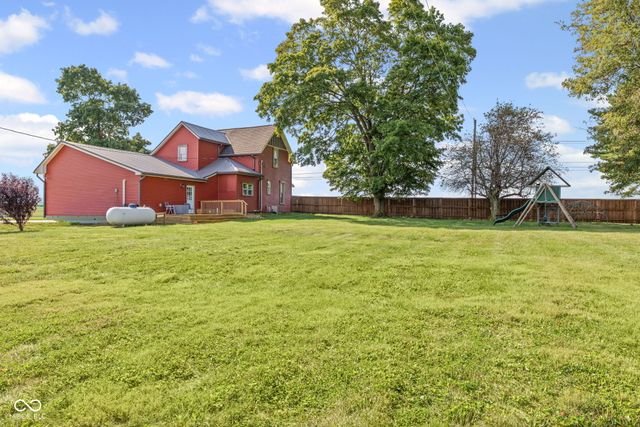 8446 W SR 32, Thorntown, IN 46071