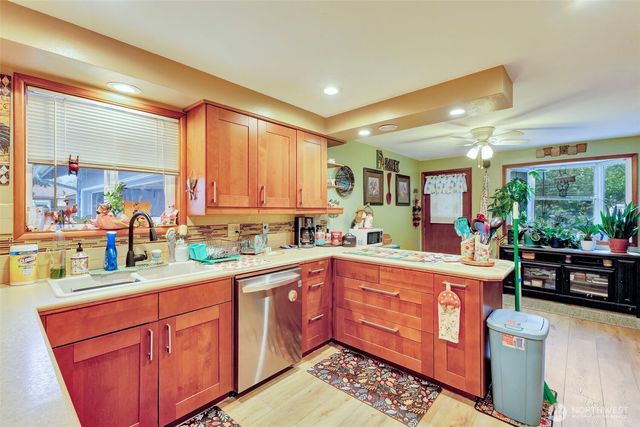 1311 Merkel Street NE, Olympia, WA 98516