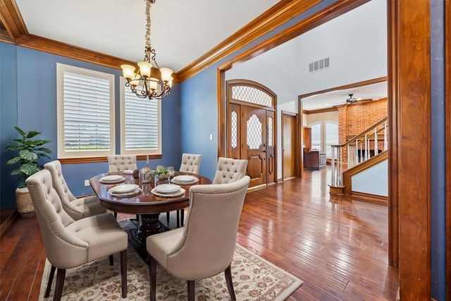 845 Canyon Crest Drive, Irving, TX 75063