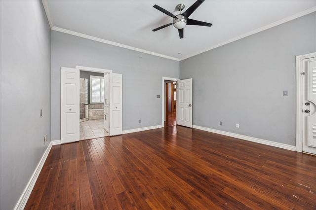 845 Canyon Crest Drive, Irving, TX 75063