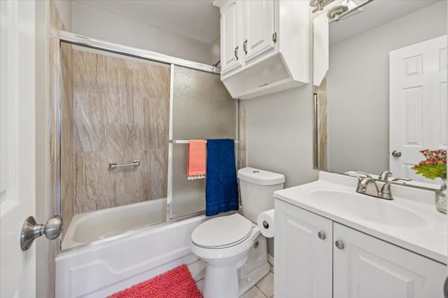 845 Canyon Crest Drive, Irving, TX 75063