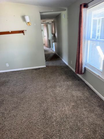 17 Wayland Circle, Exeter, NH 03833