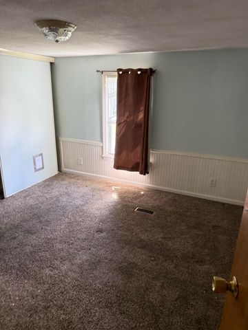 17 Wayland Circle, Exeter, NH 03833