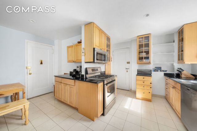 514 W End Avenue 12BC, New York City, NY 10024