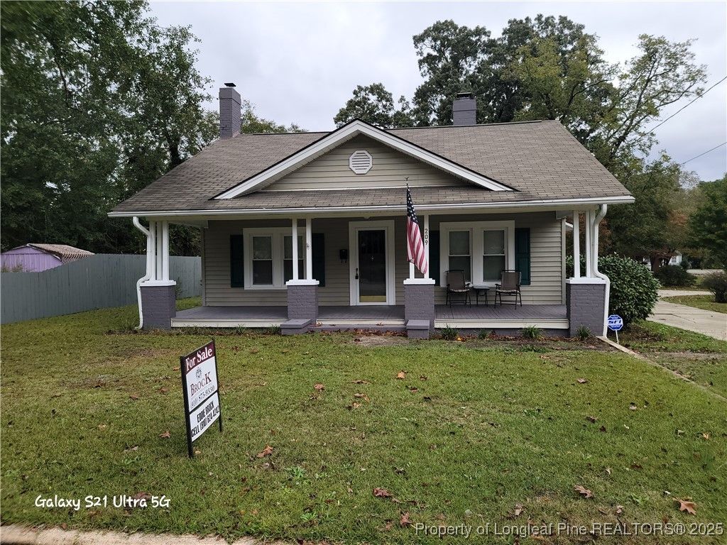 209 E Elwood Avenue, Raeford, NC 28376 — exterior