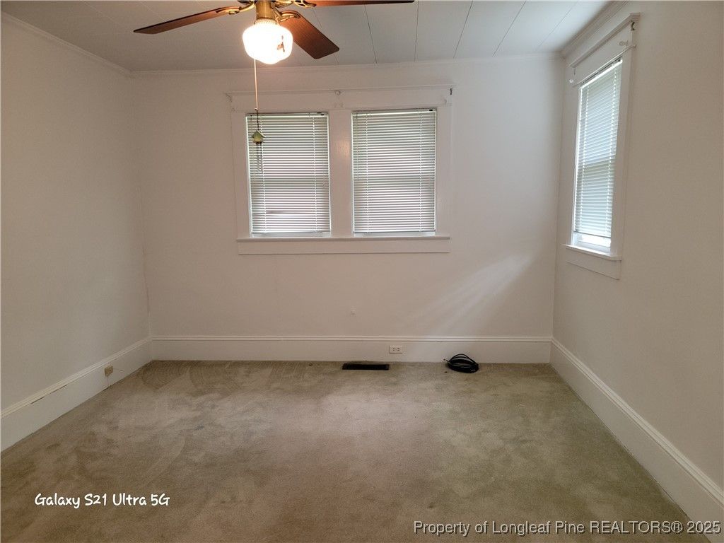 209 E Elwood Avenue, Raeford, NC 28376 — photo 10