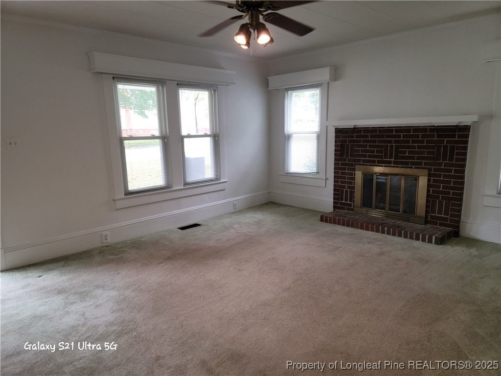 209 E Elwood Avenue, Raeford, NC 28376 — photo 4
