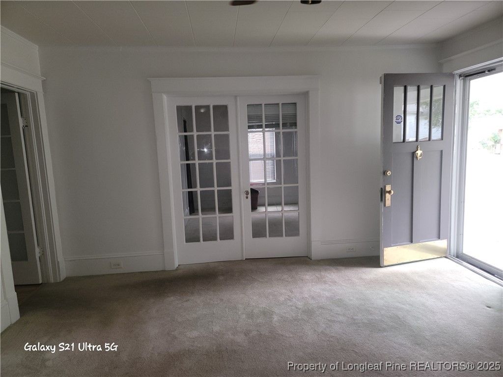209 E Elwood Avenue, Raeford, NC 28376 — photo 6