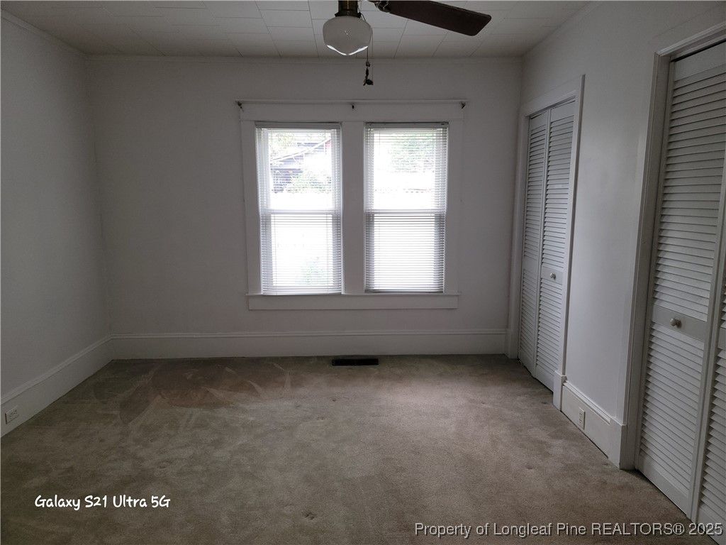 209 E Elwood Avenue, Raeford, NC 28376 — photo 8