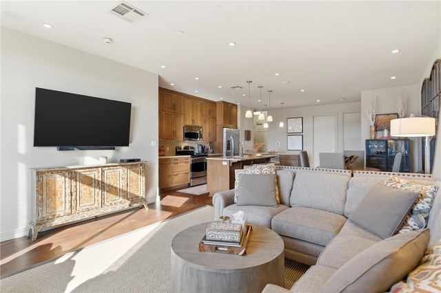 401 W Watson Street 401, Fayetteville, AR 72701