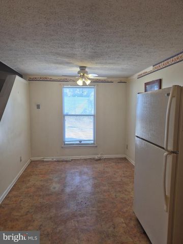 1910 GREENWOOD DR, Lindenwold, NJ 08021
