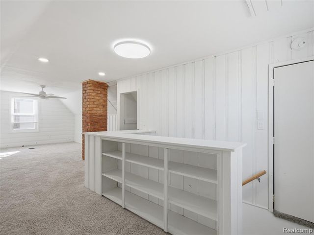629 W Kalama Avenue, Madison Heights, MI 48071