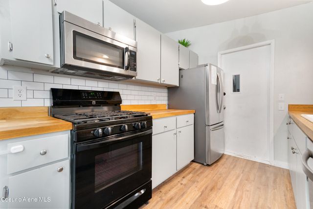 1011 E Gilbert Ave, Coeur D'alene, ID 83815