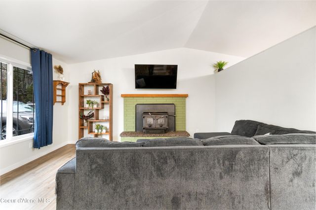 1011 E Gilbert Ave, Coeur D'alene, ID 83815